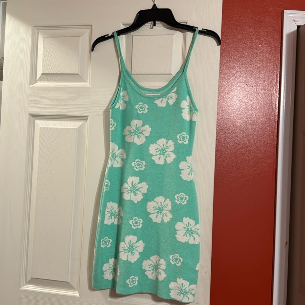 Cute dress, very soft